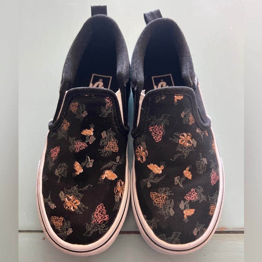 Vans Floral Embroidered Slip-On Sneakers